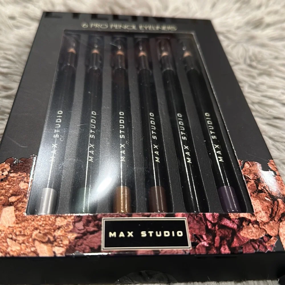 MAX STUDIO 6 PRO PENCIL EYELINERS (Silver, Green, Bronz, Brown, Black, Purple).